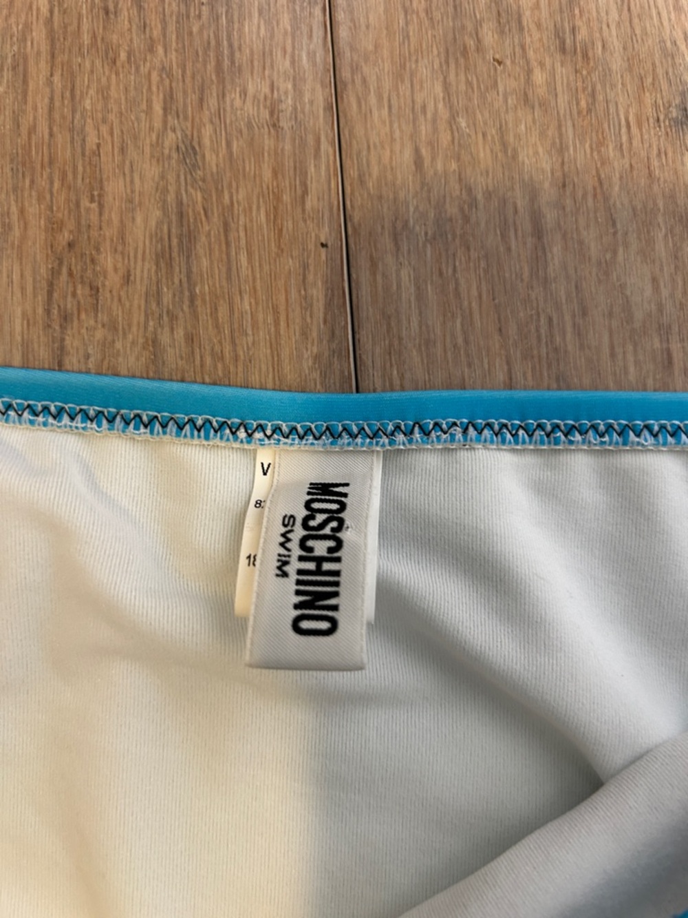 Moschino White Swim Bottom with Turquoise Trim size US 6 \ small - Picture 4 of 10